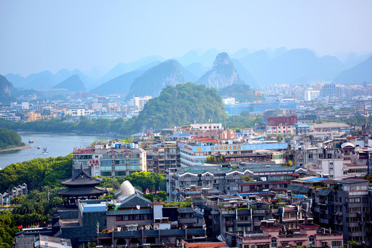 桂林象鼻山遠(yuǎn)眺