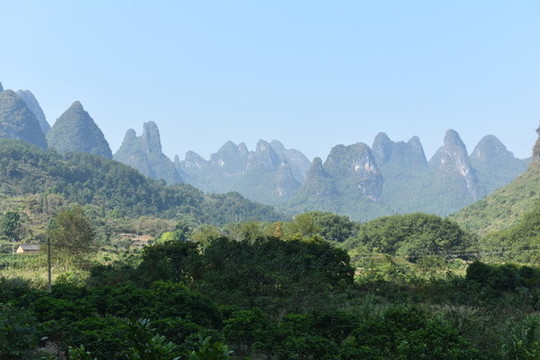 陽(yáng)朔