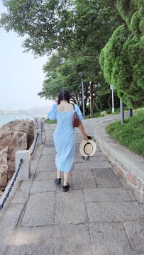 清純女孩背影