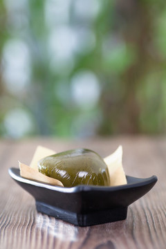 清明節(jié)食物青團子