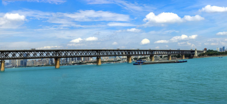 武漢長江大橋