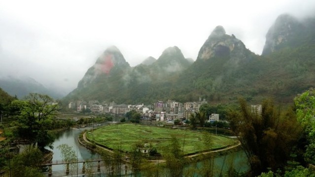 巴馬長(zhǎng)壽村