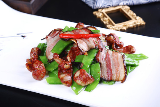 荷蘭豆炒臘肉香腸