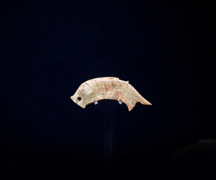 商代晚期玉魚