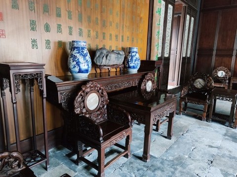 薛家花園會(huì)客廳桌椅