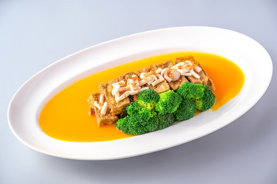 西蘭花豆腐酥