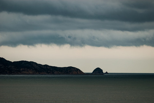 海島暴風雨