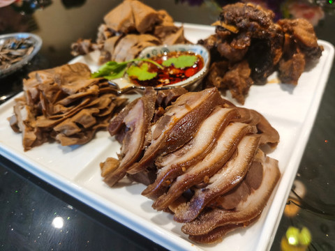 豬頭肉