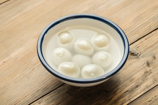 中國(guó)傳統(tǒng)美食元宵