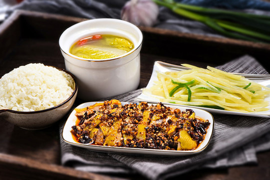 口水雞套飯