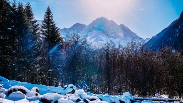 四川阿壩州畢棚溝雪山