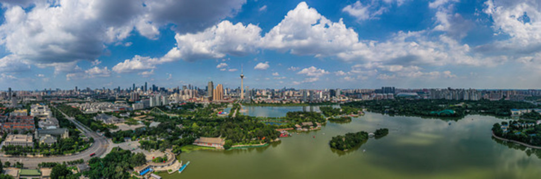 天津水上公園藍(lán)天白云航拍