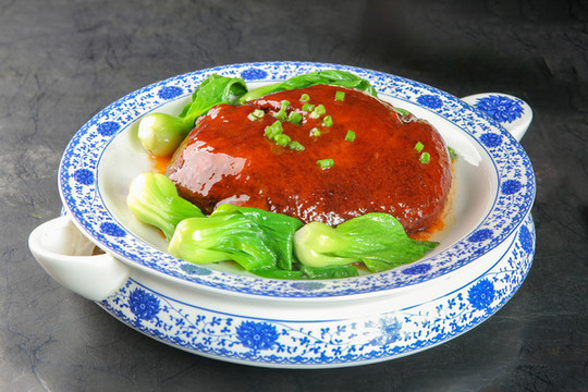 直隸煨肘子