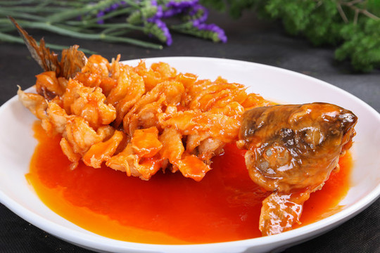 松鼠魚