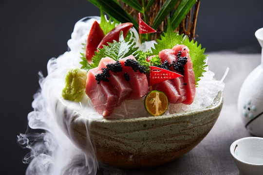 藍(lán)鰭金槍魚刺身