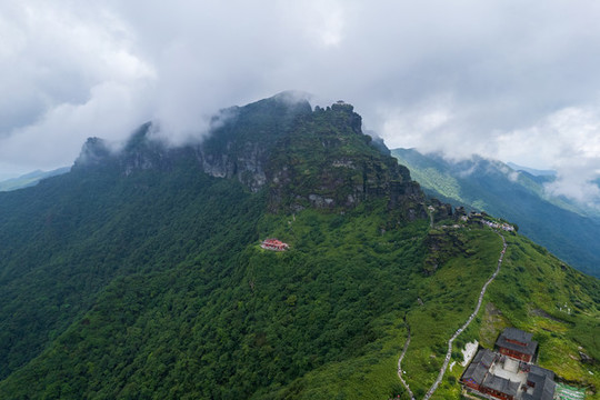 航拍貴州銅仁梵凈山