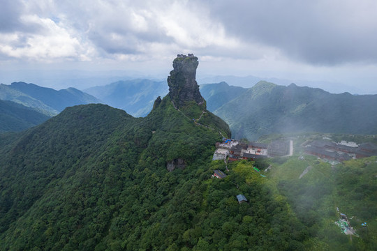 航拍貴州銅仁梵凈山