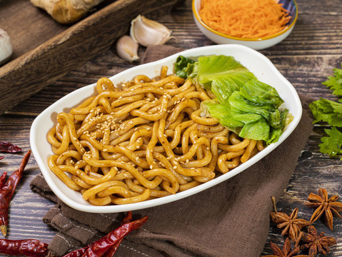 干撈意面