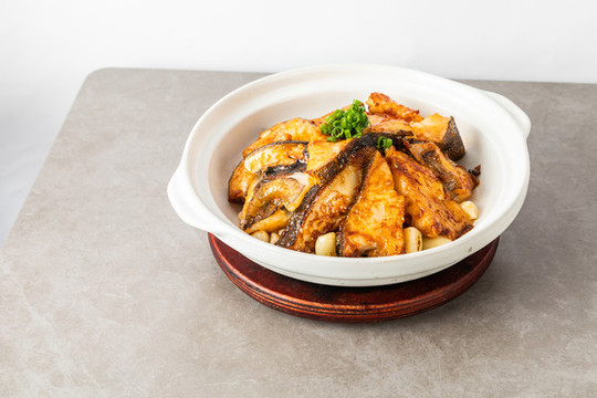 生啫鰈魚頭