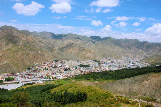 拉卜楞寺全景