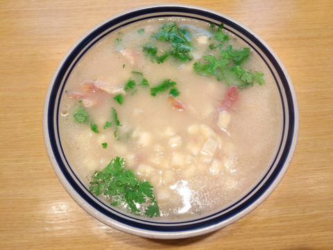 一碗羊肉泡饃