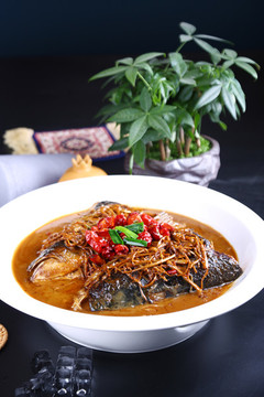 筍干燒魚(yú)頭