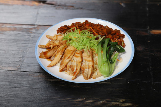 雞排鹵肉雙拼飯