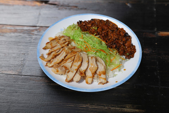 雞排肉燥雙拼飯