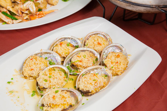 蒜蓉鮑魚(yú)