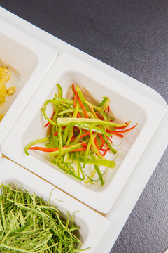 魚生配料