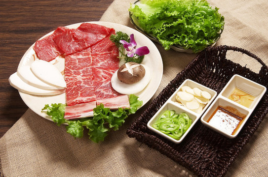 烤生牛排