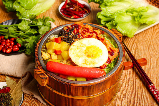 咖哩雞排飯