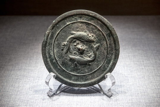 元雙魚(yú)紋銅鏡