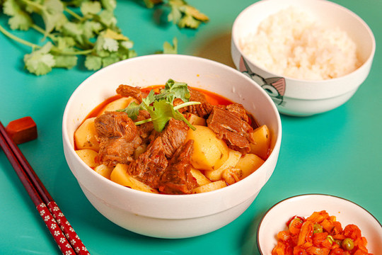 紅燒牛肉套飯