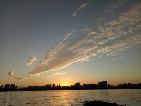 夕陽下云彩