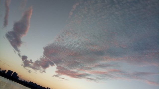 夕陽下云彩