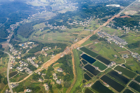 公路修建航拍
