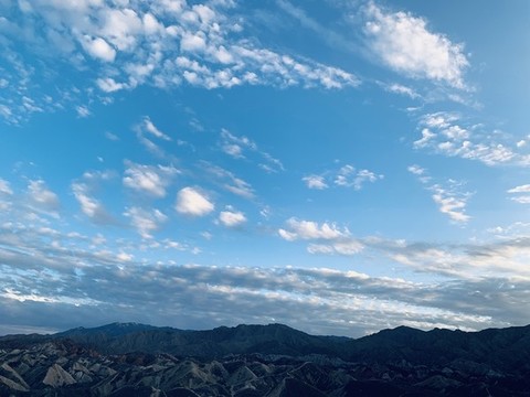 藍(lán)天白云
