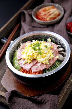 雞蛋石鍋拌飯