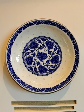 青花瓷碗