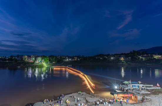 渠江夜渡