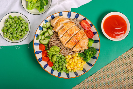 雞胸肉意面