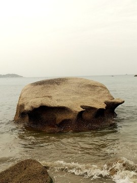 大海礁石