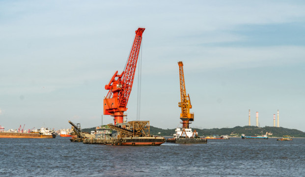 海上吊機