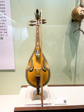 胡西它爾