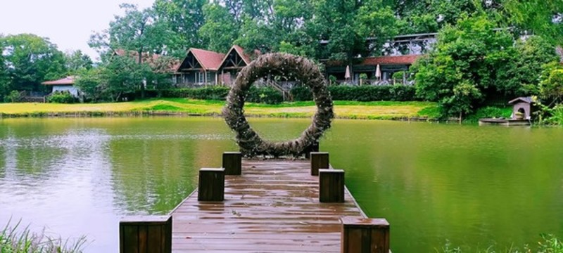 湖邊棧橋