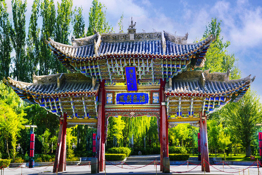 酒泉公園斗拱牌樓
