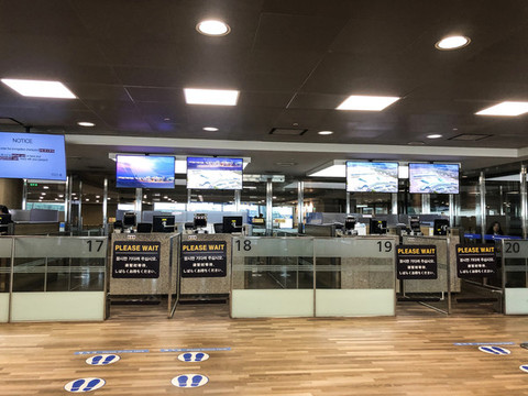 機(jī)場值機(jī)柜臺