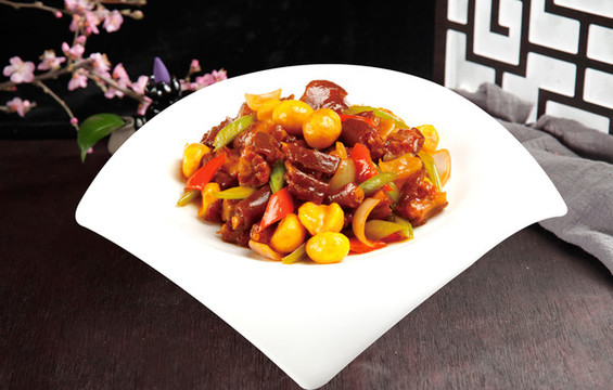 板栗燒豬尾