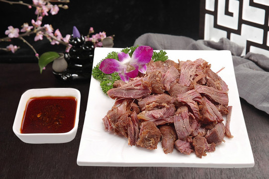 手撕驢肉